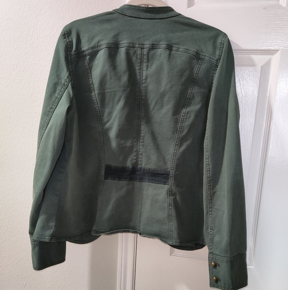 White House Black Market Women’s Size 12 Green Utility Safari Jacket Gold Button - Picture 7 of 8